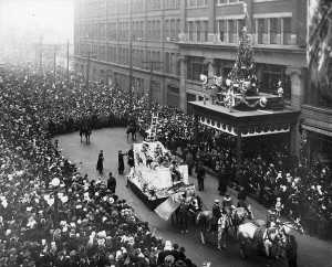 Santa climbs the Eaton's building in 1918 